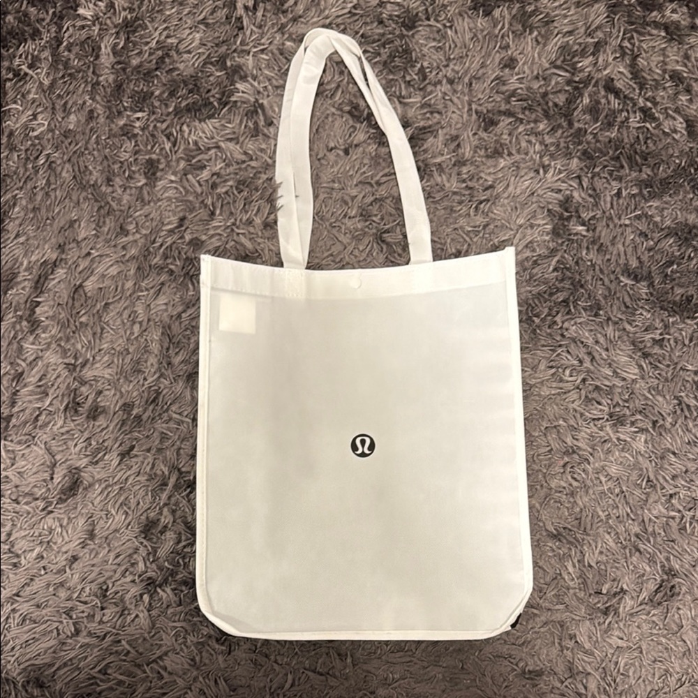 Big lululemon bag